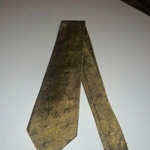 Robert Talbott STUDIO Hand Sewn 100% Silk Tie Paisley Pattern Brown Gold